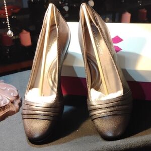 Naturalizer Brown Women's Heels